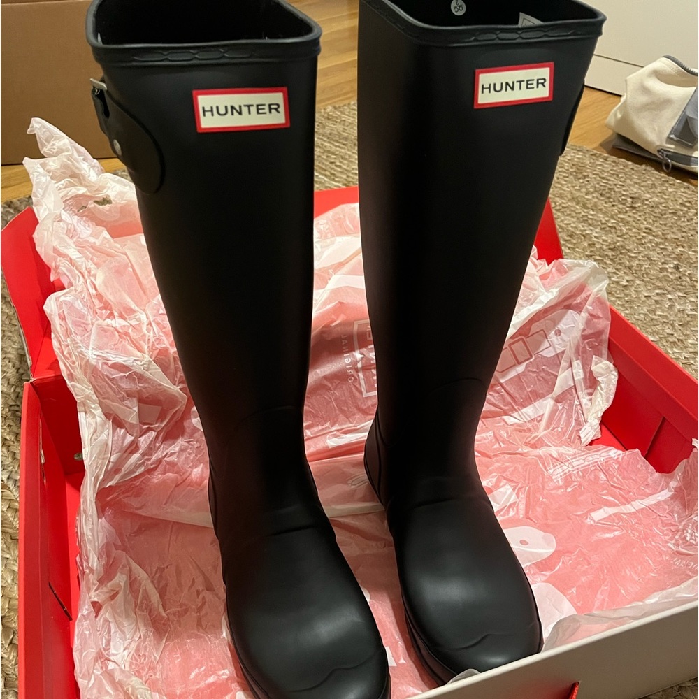 Black Tall Hunter Rainboots